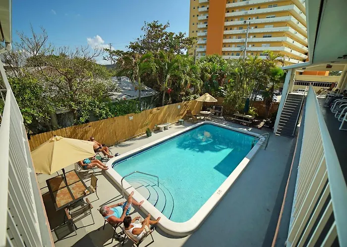Beachside Gardens Apartments By Lowkl